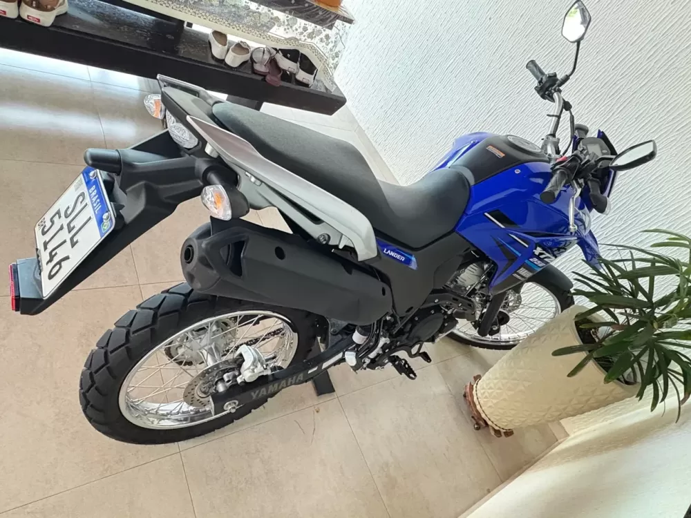 Yamaha XTZ 250 Lander 250cc 2024