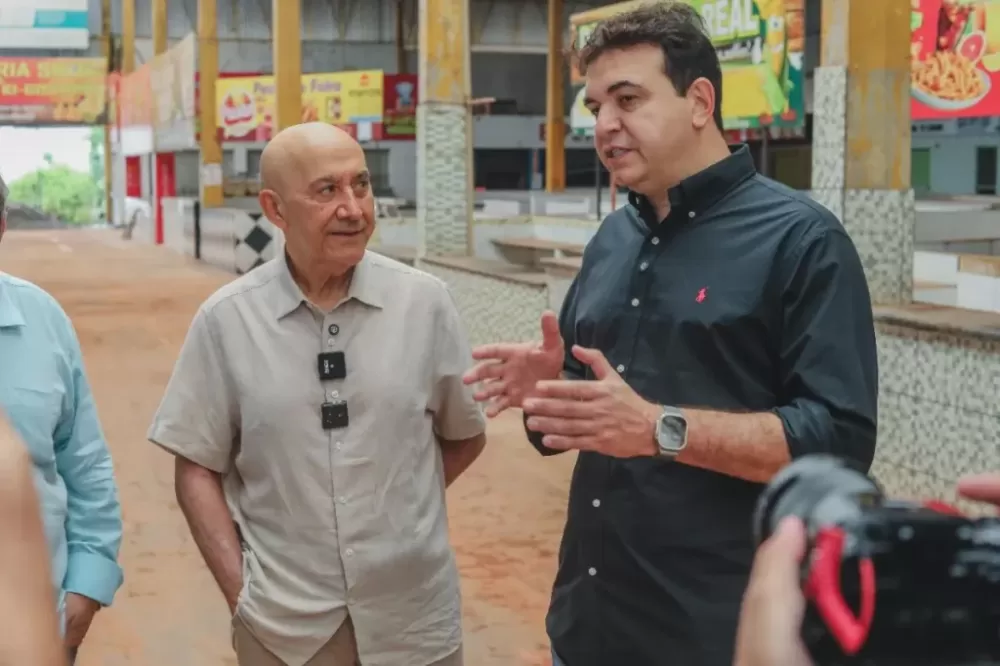 Senador Confúcio Moura se compromete a buscar recursos para conclusão do Hospital Municipal de Cacoal