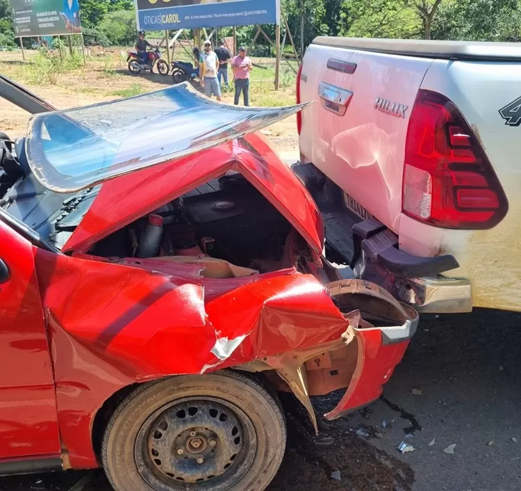 Acidente Grave na BR-364 Envolvendo Quatro Veículos Deixa Motorista Gravemente Ferido em Jaru