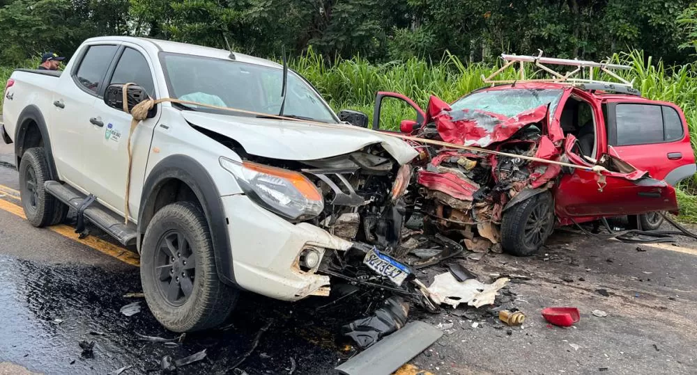 Vídeo: Colisão Frontal Violenta na BR-364 entre Ji-Paraná e Ouro Preto do Oeste