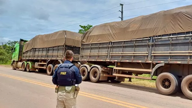 PRF Flagra Caminhoneiro Dirigindo Por 22 Horas Seguidas e Com Cocaína na Carteira na BR-364