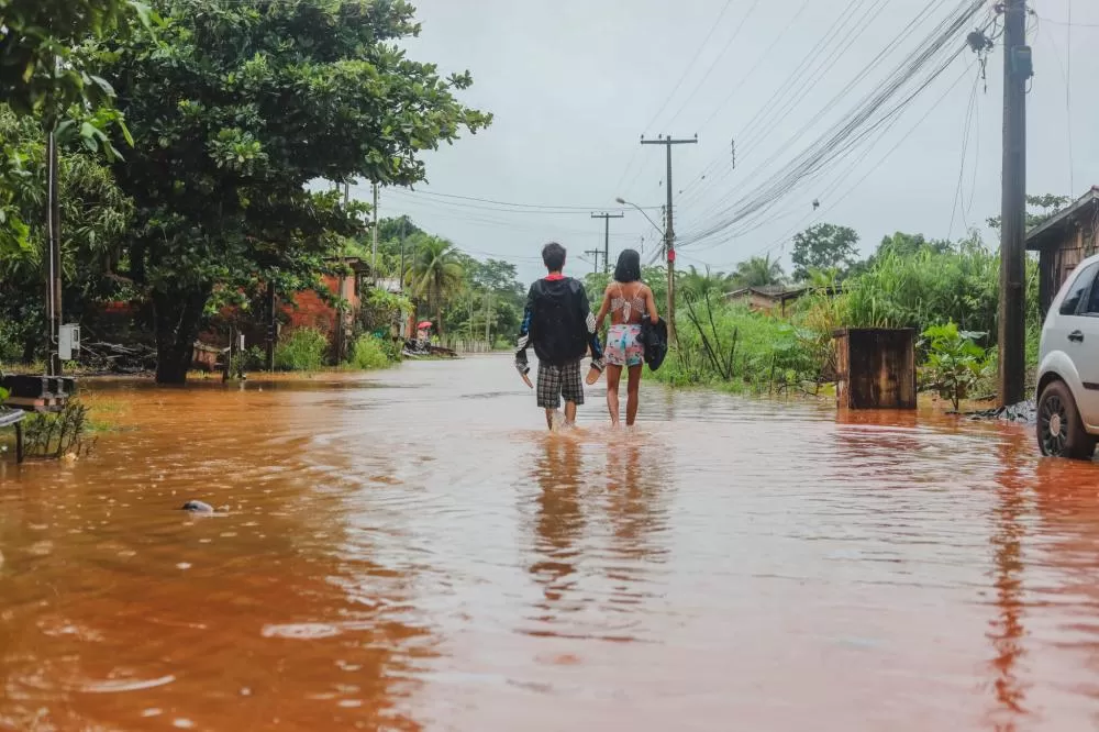 Alerta de Chuvas em Cacoal: Aulas Suspensas na Zona Rural para Garantir Segurança dos Estudantes
