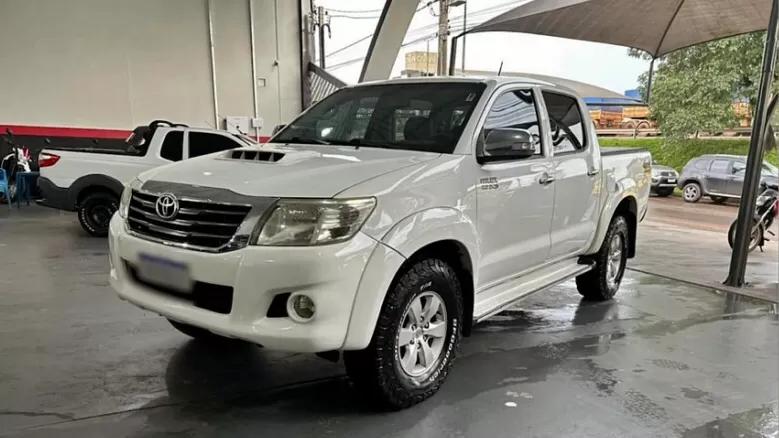 Caminhonete é furtada de estacionamento privado em Cacoal, segundo caso em menos de um mês