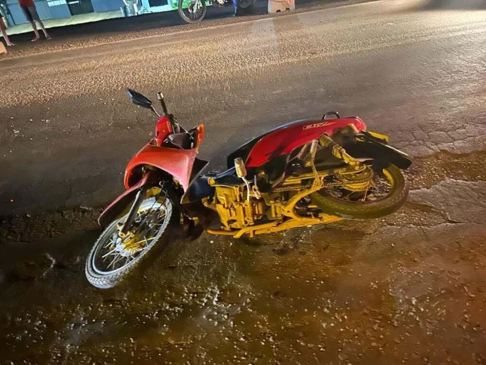 Grave Acidente entre Moto e Automóvel na BR-364 Deixa Motociclista Gravemente Ferido