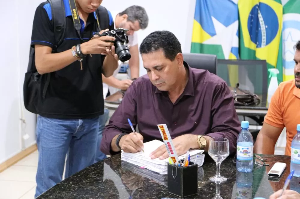 Operação deflagrada pela Polícia Civil de Cacoal confirma que Prefeito Usou Certificado Falso para Se Candidatar às Eleições de 2024