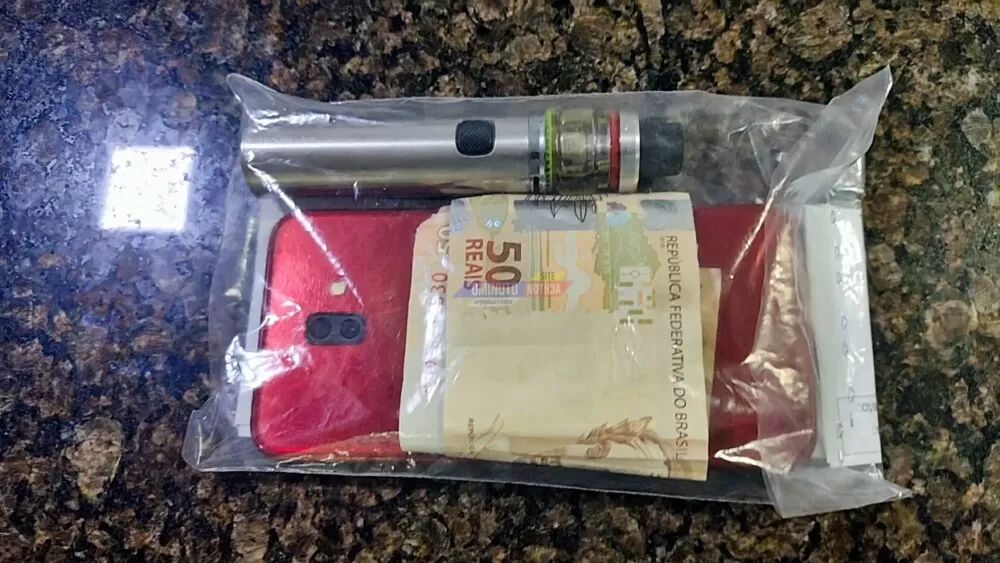 Mecânico é Flagrado com Crack e Dinheiro em Blitz na Av. Belo Horizonte em Cacoal