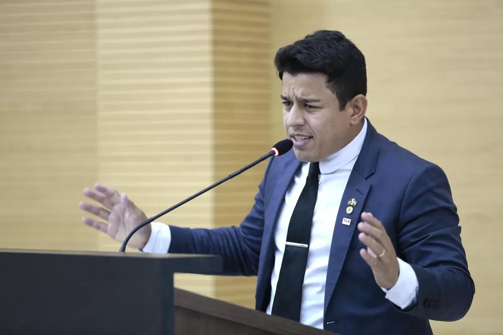 Imprensa Local Mira Adailton Fúria mas “Caso dos Salgadinhos” pode arranhar Pré-candidatura ao Governo de Rondônia?