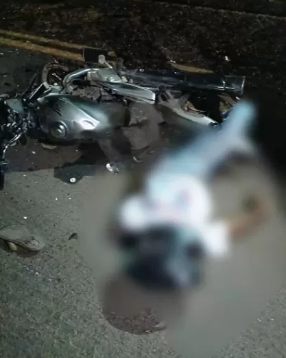 Motociclista Invade Pista Contrária e Morre em Colisão Frontal com Carreta na BR-429