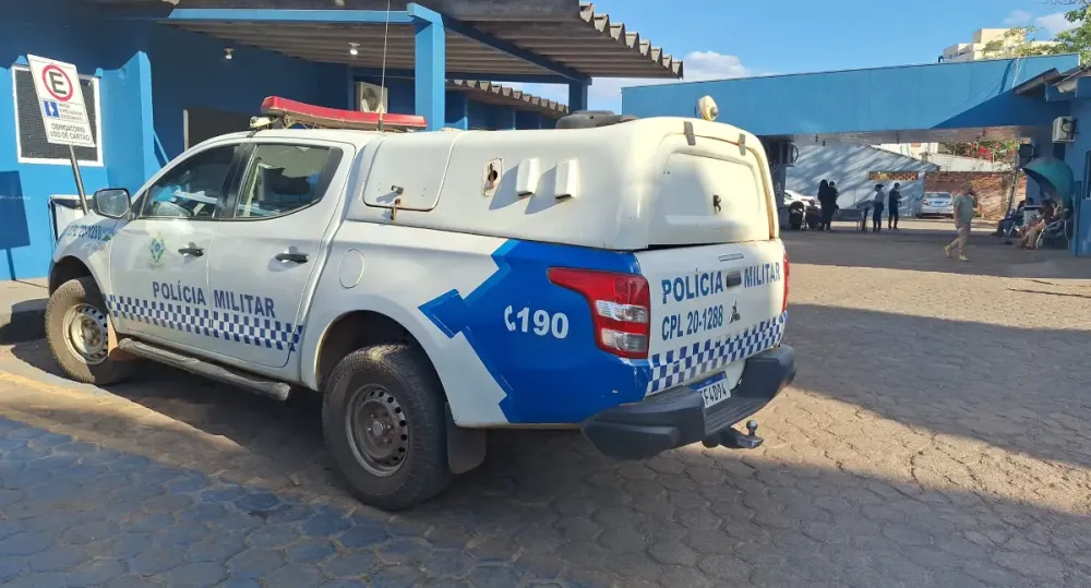 Adolescente de 16 anos mata irmão de 13 com tiro acidental durante confraternização familiar