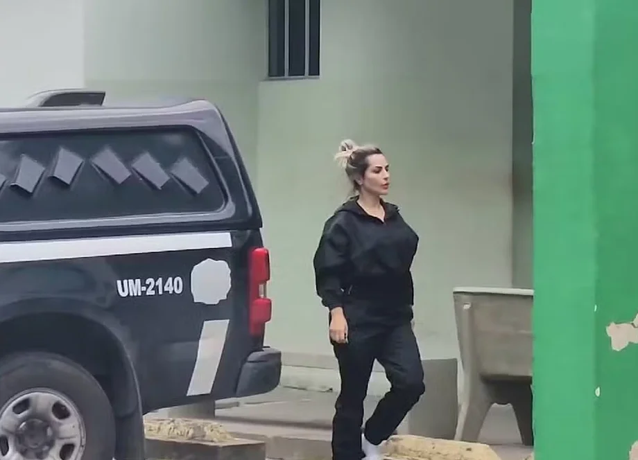 Deolane Bezerra é Solta em Pernambuco Sem Uso de Tornozeleira Eletrônica