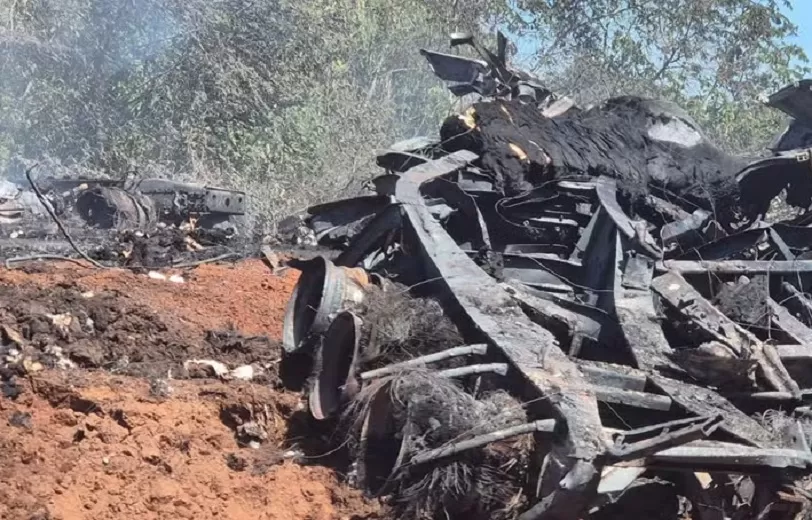 Em vídeo Caminhoneiro Morre Carbonizado na BR-364 Após Explosão Violenta em Acidente com Duas Carretas em MT