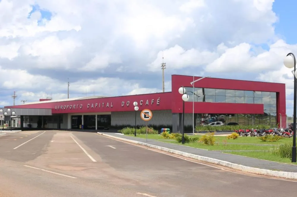 Transporte Aéreo em Rondônia: Azul Cancela 12 Voos e Deixa Passageiros à Deriva sem Explicações