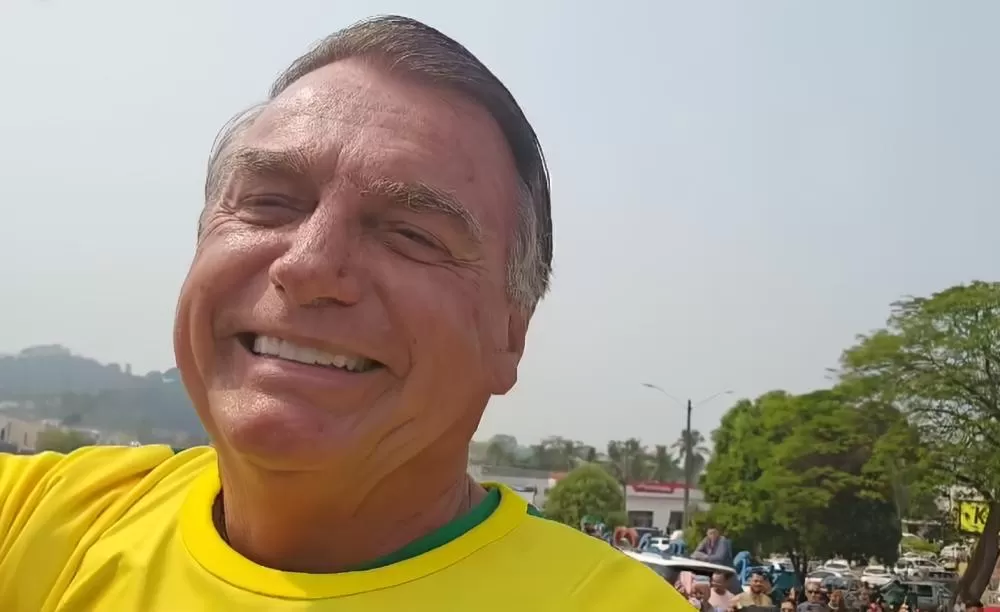 Vídeos: Presidente Jair Bolsonaro realiza comício em Ji-Paraná e mobiliza apoiadores locais