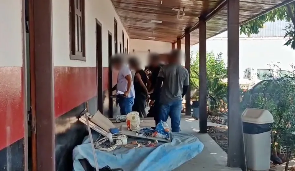 Suspeito de Crime Brutal em Cacoal é Detido: População Cobra Justiça no Caso André Serafim – Conduzido para Prestar Depoimento