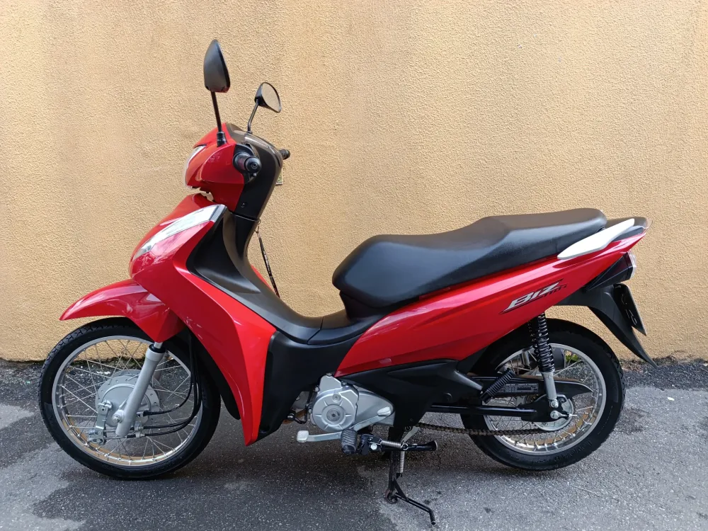 Casa é invadida durante a madrugada em Cacoal: moto Honda Biz e TV são furtadas no Bairro Greenville