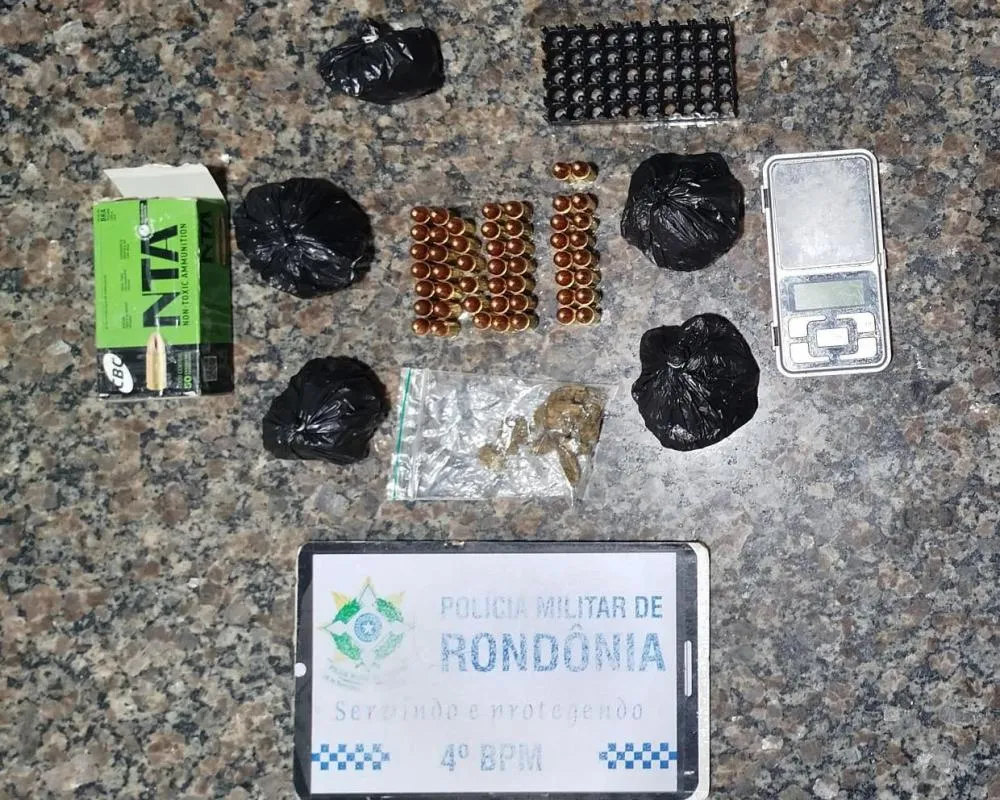 NIPM do 4º BPM Cacoal Polícia Militar Desmantela Ponto de Tráfico e Apreende Arsenal e Drogas