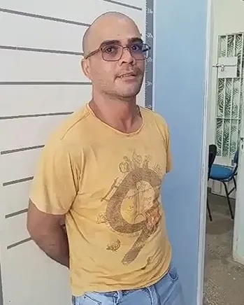 Capturado: Em vídeo Gediel Paula Cacoalense Preso Confessa Assassinato Brutal da Esposa após “Crise de Ciúmes” no Amazonas