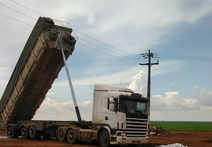 Trabalhador Perde a Vida Após Caçamba de Caminhão Tocar Fio de Alta Tensão na BR-364