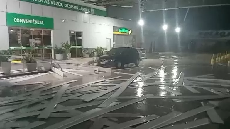 Temporal Provoca Estragos em Pimenta Bueno e Causam Danos Materiais 