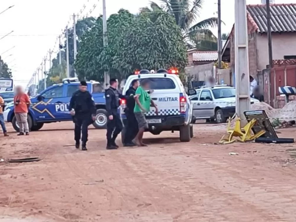 Jovem Acusado de Homicídio Está em Estado Grave após Disparo Acidental com Arma de Fogo