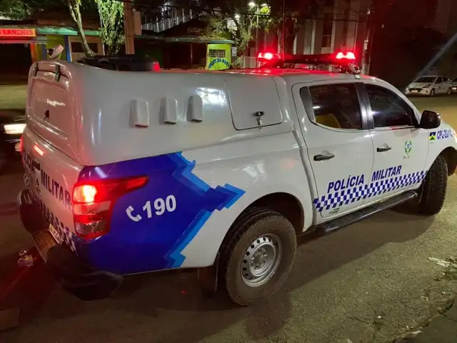  Motociclista Adormece na Direção e Colide com Árvore em Cacoal