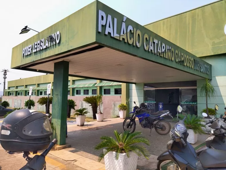 Farras de Diárias em Cacoal: Vereadores Ignoram Críticas e Realizam Viagens Questionáveis