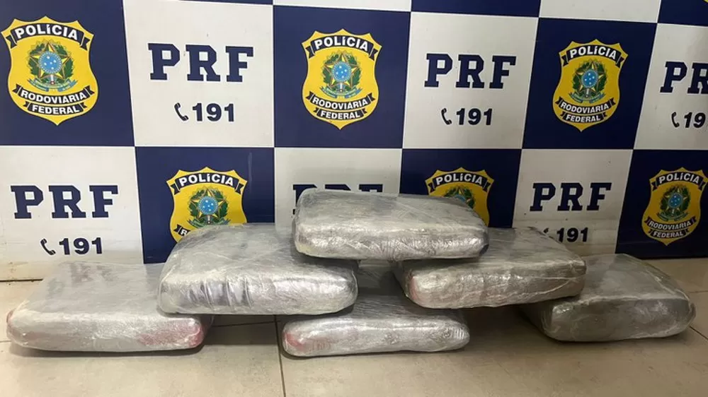 PRF Prende Mulher com 6,8 kg de Skunk em Fiscalização na BR-364