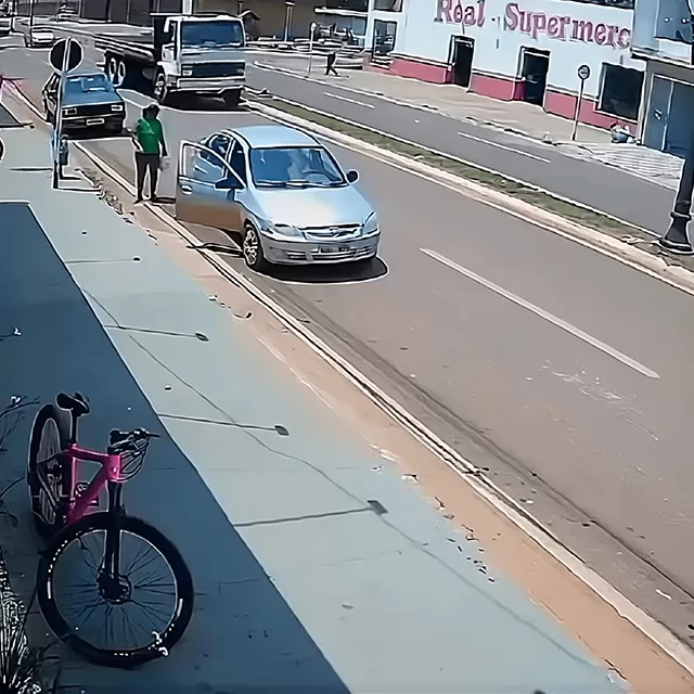 Vídeo: Menino de Apenas 4 Anos Morre Atropelado por Caminhão em Acidente Trágico 