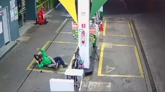 Em Rondônia Criminosos Roubam R$ 20 Mil de Cofre em Posto de Combustíveis