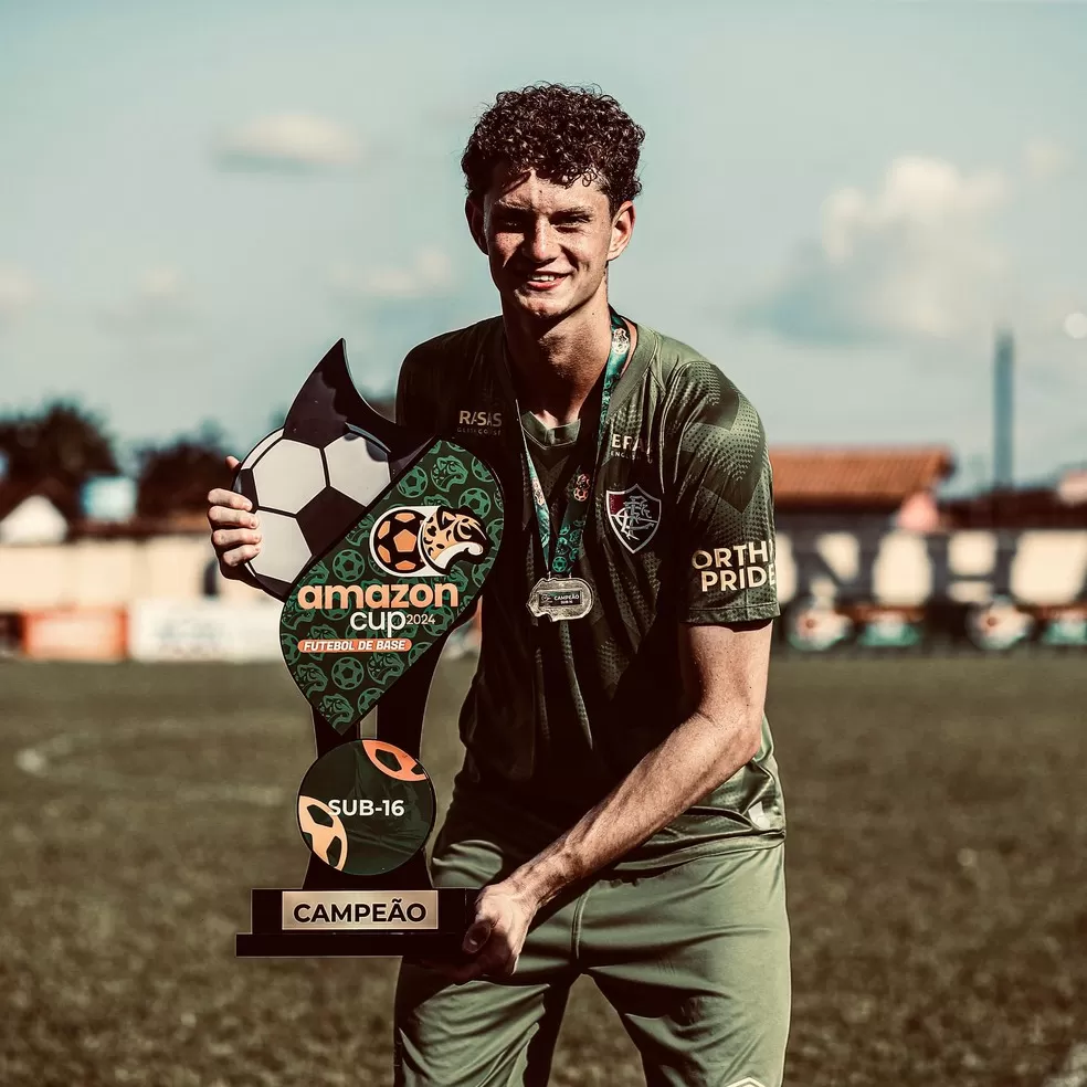 Goleiro de Cacoal, Nathan Baroni, se destaca no Fluminense e conquista espaço no Futebol Internacional