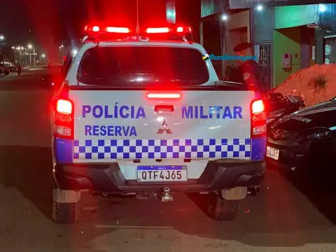 Mulher é Detida pela PM por Furto no bairro Jardim das Oliveiras e Tenta Resistir à Prisão