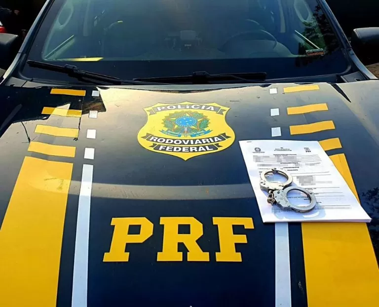 PRF cumpre mandado de prisão durante fiscalização na BR-364 