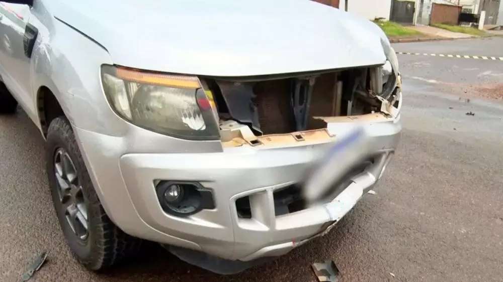 Acidente no Bairro Industrial em Cacoal envolve Motocicleta e Caminhonete 