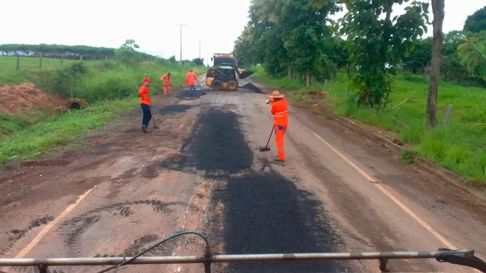 Governo de Rondônia Intensifica Manutenção na Rodovia-471 entre Ministro Andreazza e Cacoal