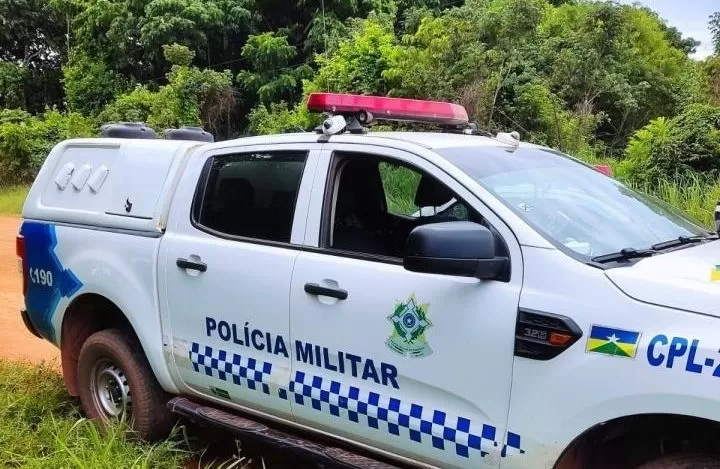 Homem é Detido pela PM após Cumprimento de Mandado de Prisão no bairro Jardim das Oliveiras 